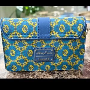 Loungefly x Disney Parks: Riviera Resort Minnie Mouse Hard tag Crossbody NEW